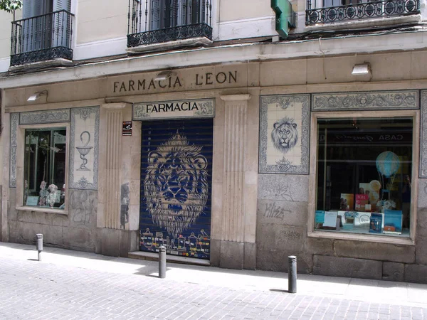 Madrid Spanje Augustus 2015 Voorzijde Van Leon Pharmacy Madrid — Stockfoto