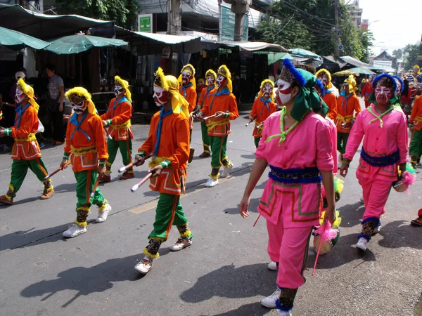 Bangkok Thajsko Listopadu 2015 Velká Skupina Lidí Malovanými Tvářemi Barevnými — Stock fotografie