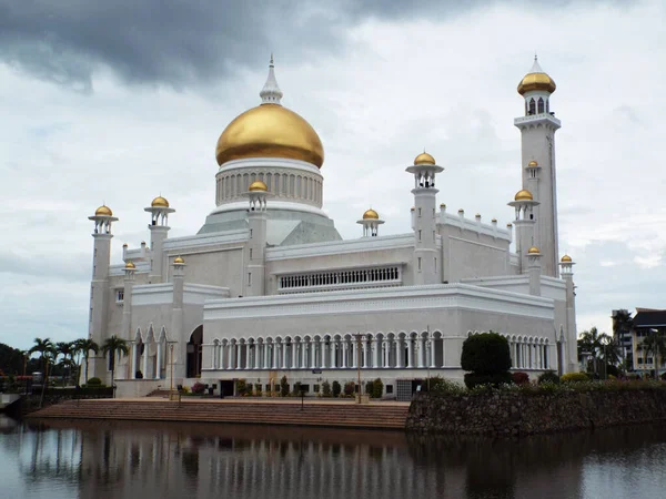 Bandar Seri Begawan Brunei Stycznia 2017 Meczet Sułtana Omara Ali — Zdjęcie stockowe