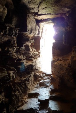 Gündüzleri eski kale penceresi