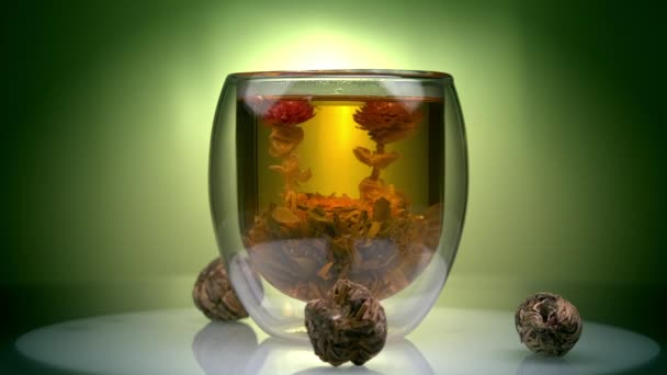 Traditionnels empereurs chinois du thé chois en verre — Video