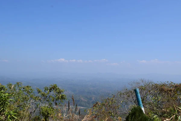 美丽的山景尽收眼底 清晨的天空布满了云彩 Nilgiri Bandarban — 图库照片