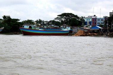 Fotoğraf 28 Eylül 2020 'de Shitolokkha Nehri, Narayanganj, Rupgonj' dan çekildi..