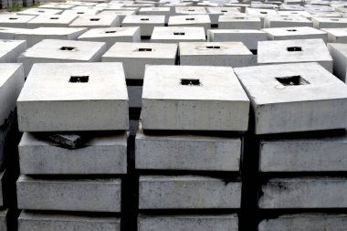 Kum ile beton blok veya çimento blok