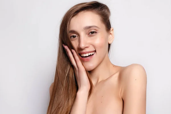 Mode Mensen Jeugd Beauty Concept Mooie Lachende Vrouw Met Natuurlijke — Stockfoto