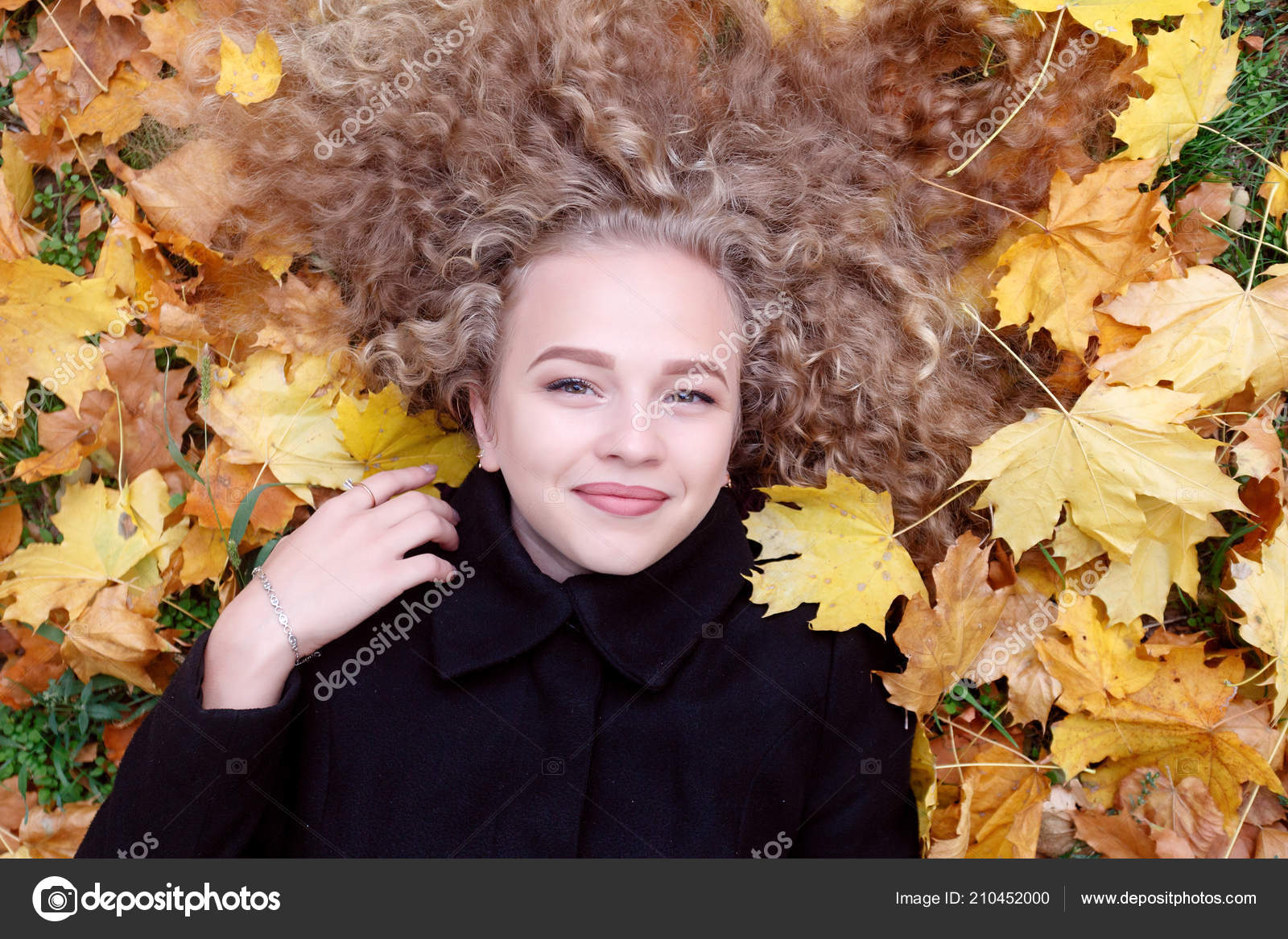 Curly Hair Green Eyes Beautiful Young Woman Curly Hair Green