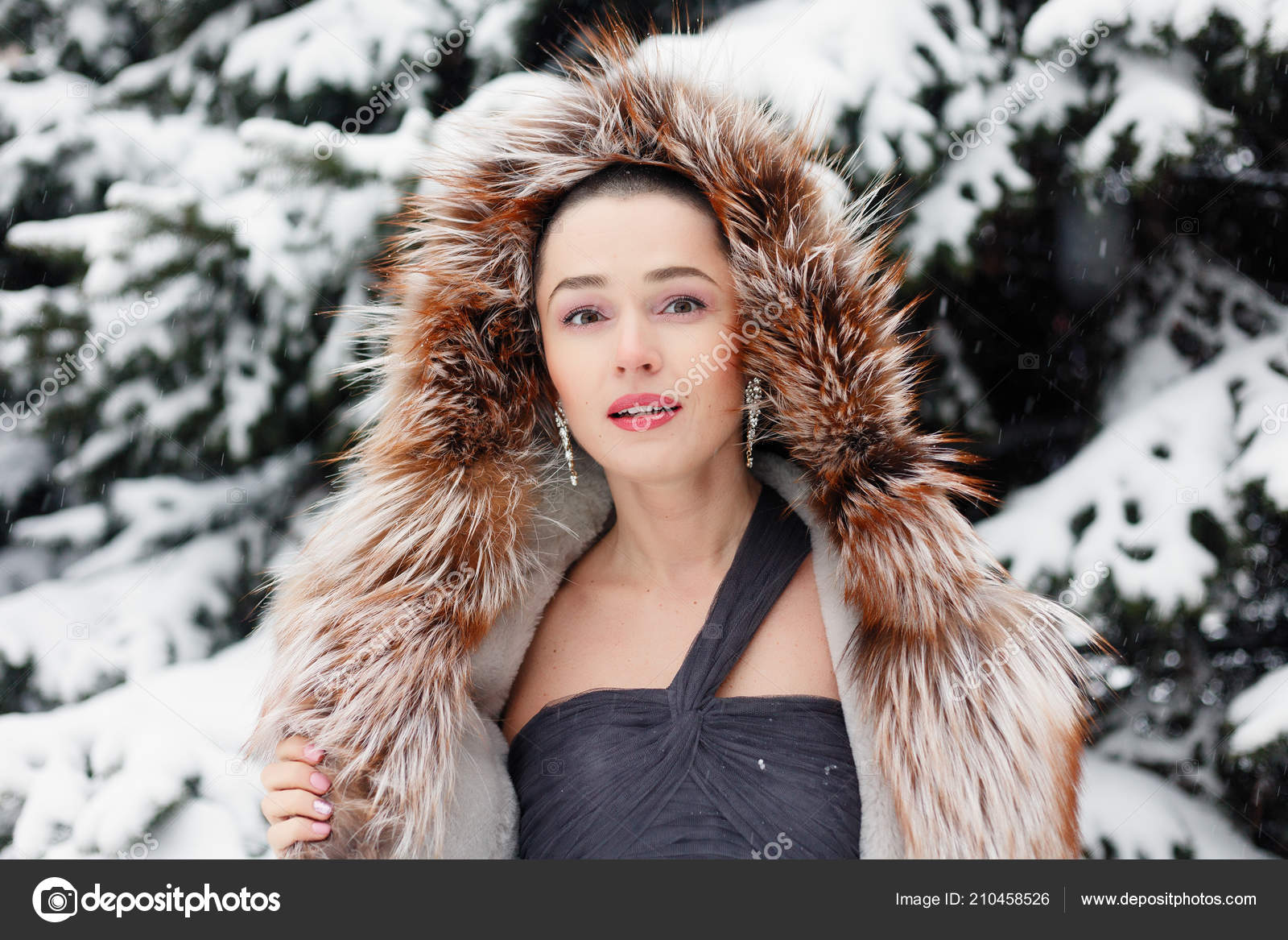 Exotic Woman Short Hair Beauty Style Portrait Smiling Cute Pensive