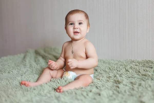 Cute Adorable Newborn Baby Moths Diapers Hapy Tiny Little Girl — Stock Photo, Image