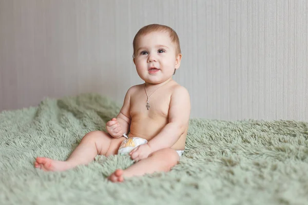 Cute Adorable Newborn Baby Moths Diapers Hapy Tiny Little Girl — Stock Photo, Image