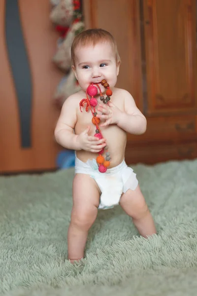 Roztomilé Novorozené Dítě Třemi Můrami Plenkami Šťastná Malá Holčička Nebo — Stock fotografie