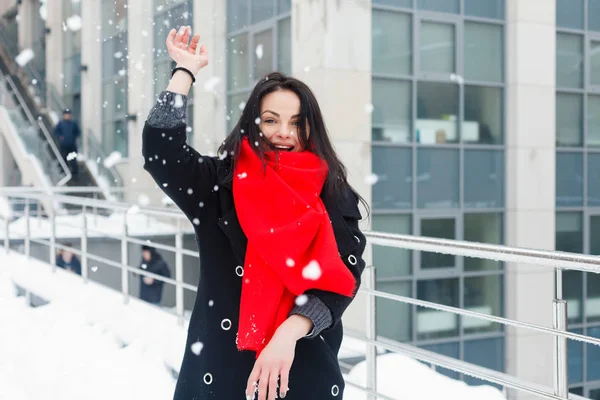 Winter Weihnachten Lifestyle Urlaub Und Modekonzept Hübsche Junge Lächelnde Frau — Stockfoto