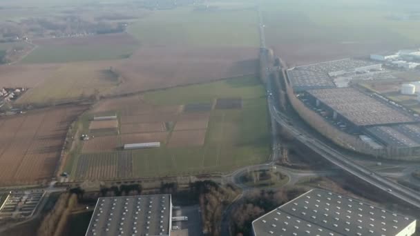 Atemberaubende Aufnahmen Von Luftaufnahmen Über Wolken Aus Dem Flugzeugfenster Mit — Stockvideo