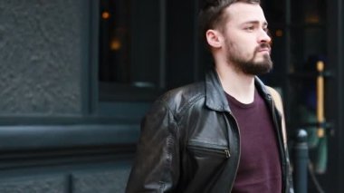 yönetici yaşam tarzı gerçek insanlar serisi zevk kamera güvenerek profesyonel işadamı yakın portre