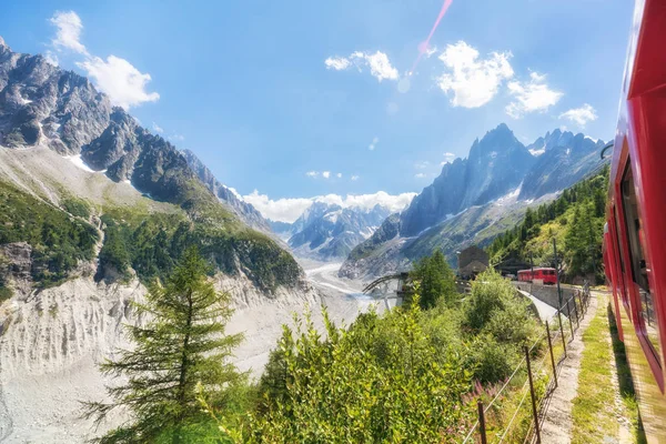Traveling to high French Alps in summer — Stock Photo, Image