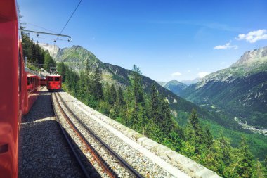French Alps için yaz aylarında seyahat