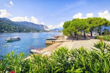 Yaz aylarında yukarıdan Isola Bella ada