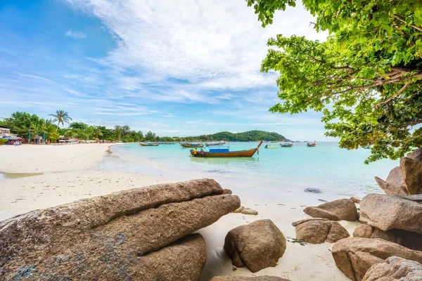 Panorama of asian paradise beach in Thailand — Stock Photo, Image