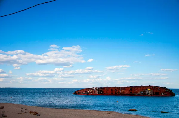 Delfi tankeri, Odessa sahilinde battı.