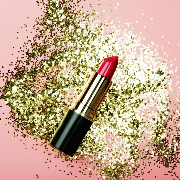 Rode Lippenstift Tube Lipgloss Bovenaanzicht Glamoureuze Make Accessoire Met Gouden — Stockfoto