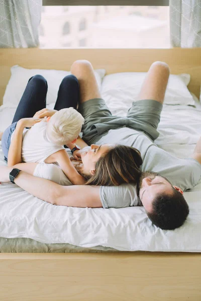 Happy Family Having Fun Little Son Lying Bed Home — Stock Photo, Image