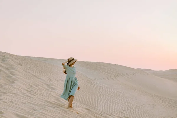 Young Woman Walking Sand Dunes Desert Sunset — 스톡 사진