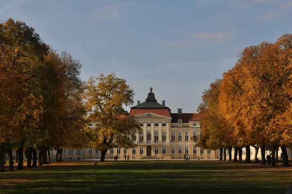Raczynski Sarayı Ulusal Müze Nin Rogalin Deki Şubesi — Stok fotoğraf