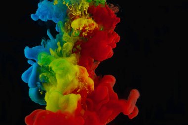 Siyah bir arka plan stüdyo ışık çok renkli soyutlama