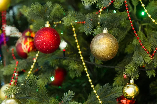 Nouvel Fête Jouets Accrochés Sur Sapin Noël Fond — Photo