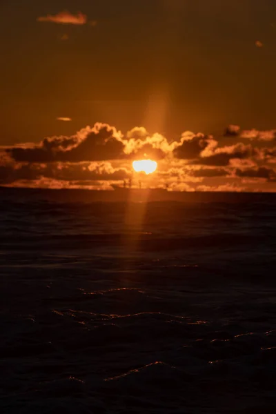 Nascer Sol Uma Praia — Fotografia de Stock