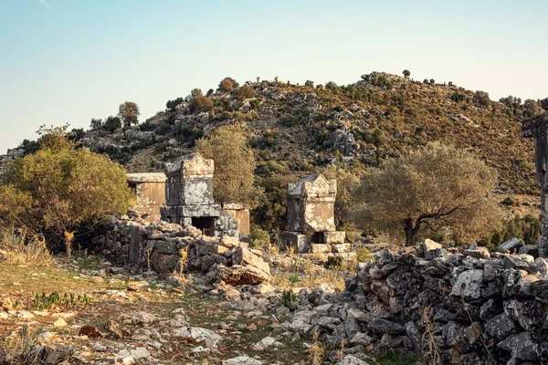 Sidyma şehrindeki antik uygarlığın mezarları.
