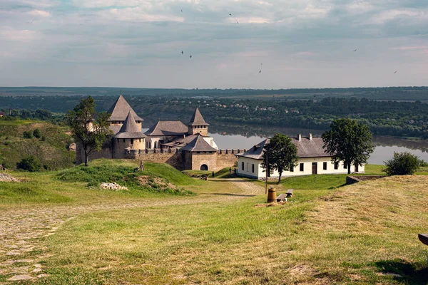 Украинский Замок Хотин Реке — стоковое фото
