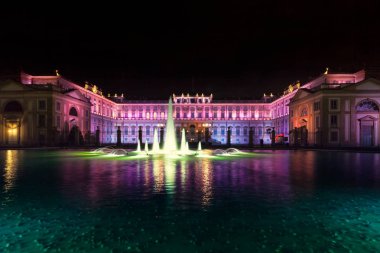 Renkli Villa Reale Monza ile karanlık gökyüzü, Royal Villa Monza, Lombardiya, İtalya, Europe