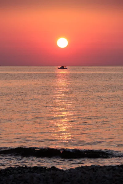 Bateau Pêche Silhouette Sur Océan Lever Soleil Marzamemi Sicile Italie — Photo