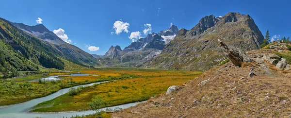 Scenic View Italian Alps Mont Blanc Massif Val Veny Valley — Stock Photo, Image