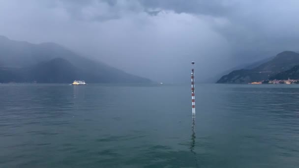 Crépuscule Lac Côme Bellagio Beau Lac Alpin Baigné Lumière Dorée — Video