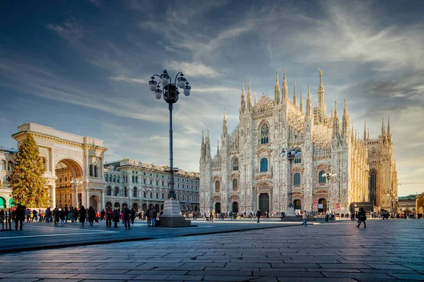 Krásná Katedrála Miláně Slunečném Zimním Ránu — Stock fotografie