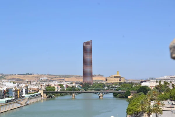 Πύργος Της Σεβίλλης Από Torre Del Oro Στη Σεβίλλη Ισπανία — Φωτογραφία Αρχείου
