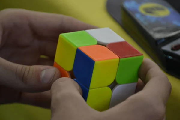 Madrid Spanya Düzenlenen Bir Yarışmada Rubik Küpü Rubik Küpü 1974 — Stok fotoğraf