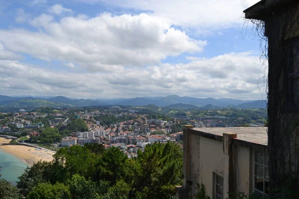 Widok San Sebastin Położony Górzystym Hiszpańskim Regionie Kraju Basków Znana — Zdjęcie stockowe