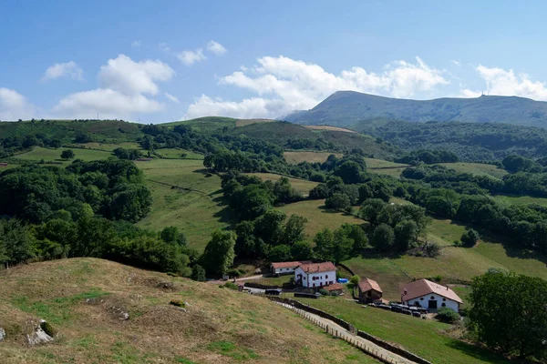 Paisaje Urbano Del Pueblo Vasco Amaiur Navarra España —  Fotos de Stock