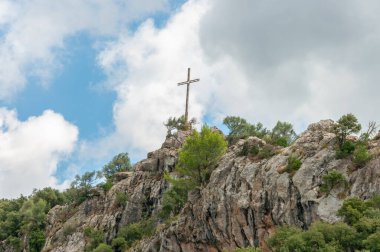 İspanya 'nın Mallorca adasındaki Lluc Hıristiyan Manastırı' ndan demir haç.