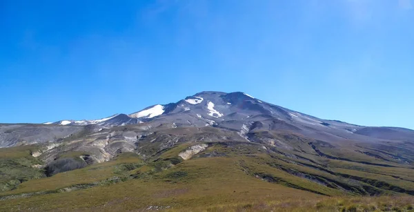 Güney Şili 'de Puerto Varas' a yakın Calbuco Volkanı 'nın yamacında.