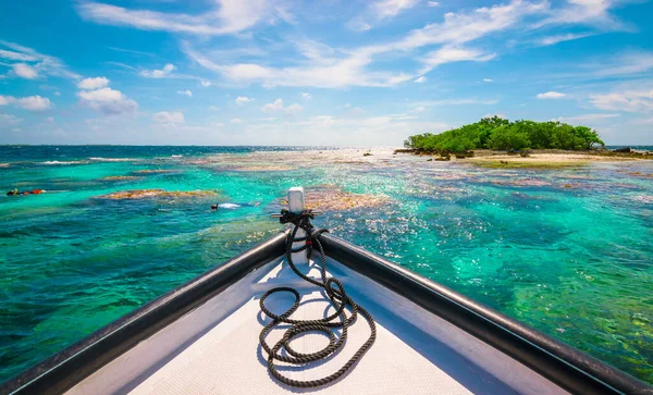 Boot Snorkelen Mensen Lagune Islet Fakarava Lagune Frans Polynesië — Stockfoto