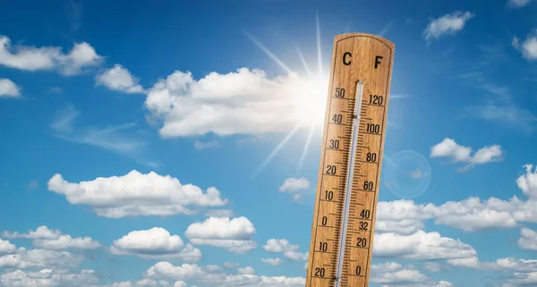 Tempo Quente Verão Com Conceito Temperaturas Extremas — Fotografia de Stock