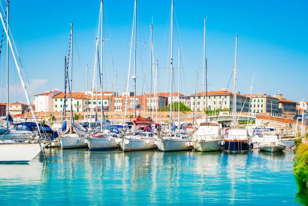 Livorno Italia Barche Vela Attraccate Porto — Foto Stock