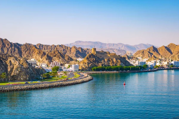 Muscat limanı, Umman.