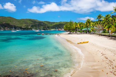 Bequia, St Vincent ve Grenadines 'in güzel plajları.