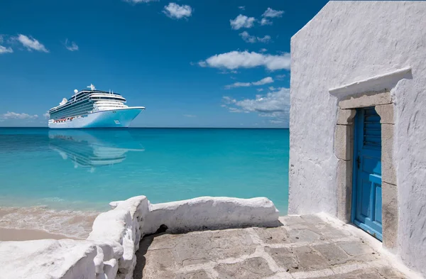 Cruise Ship Mykonos Greece Europe Luxury Greek Travel Vacation Whitewashed — Stock Photo, Image