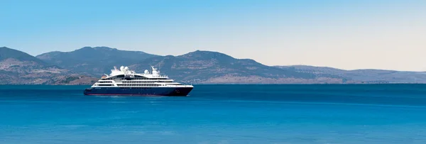 Vista Lateral Pequeño Crucero Por Mar Egeo Panorama — Foto de Stock