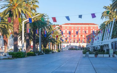 Riviera, Coronavirus salgını sırasında deniz kıyısının boş olmasının 